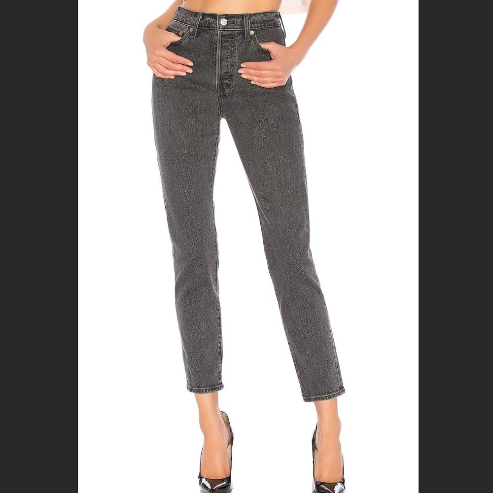 Levis premium denim 99% cotton wedgie icon off black jeans Size 26